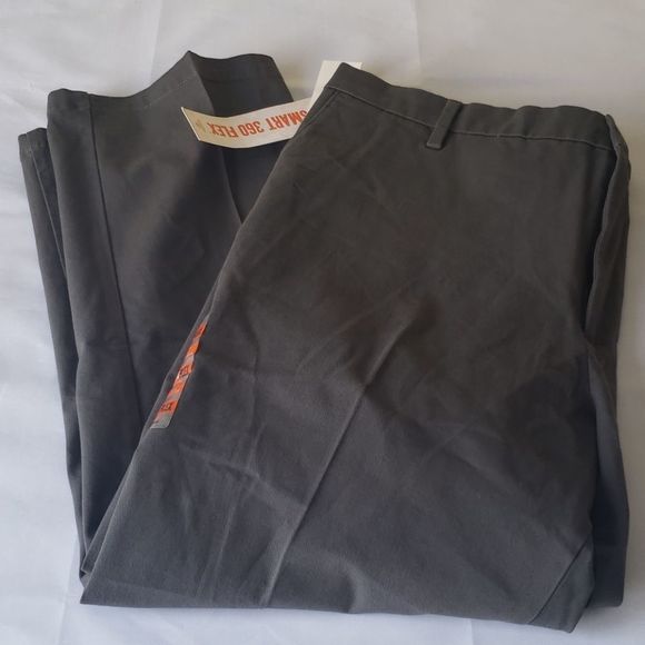 NWT - Dockers Big & Tall Classic-Fit Workday Pants - Picture 8 of 8